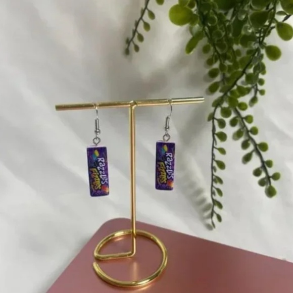 ⭐️❤️FREE Candy Razzles Gum Sweet Snack Food Drop Pop Art Artsy Drop Hip Earrings - Picture 3 of 5